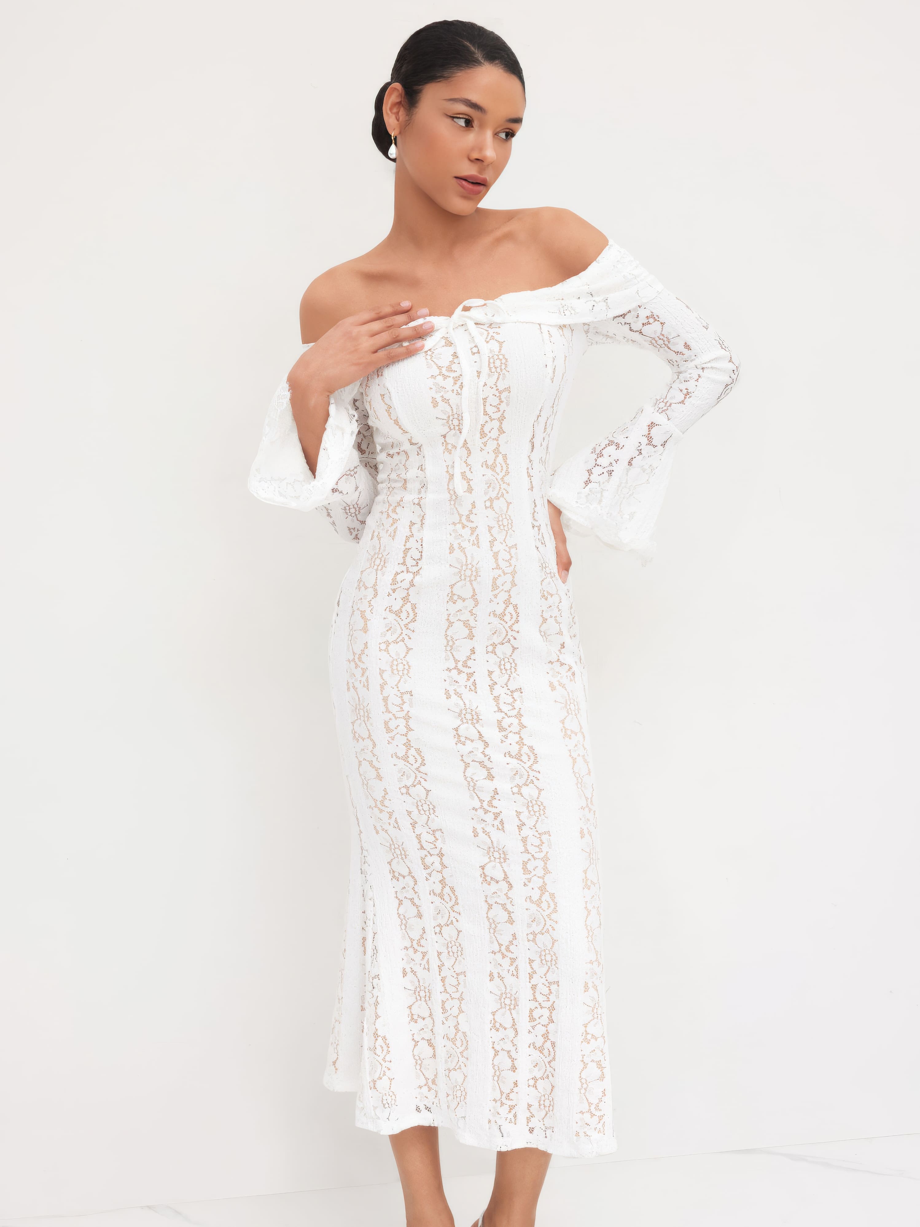 Eve - Lace Maxi Dress - Inaya