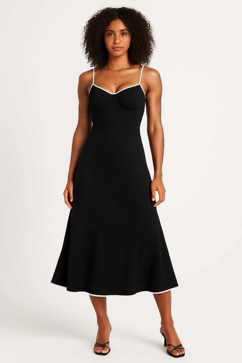Française – La robe parisienne iconique