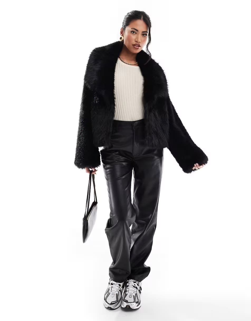 Lilyna - Coat faux fur - Inaya