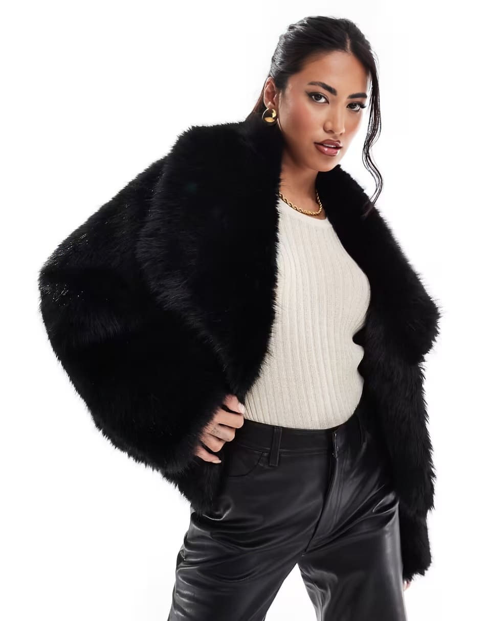 Lilyna - Coat faux fur - Inaya