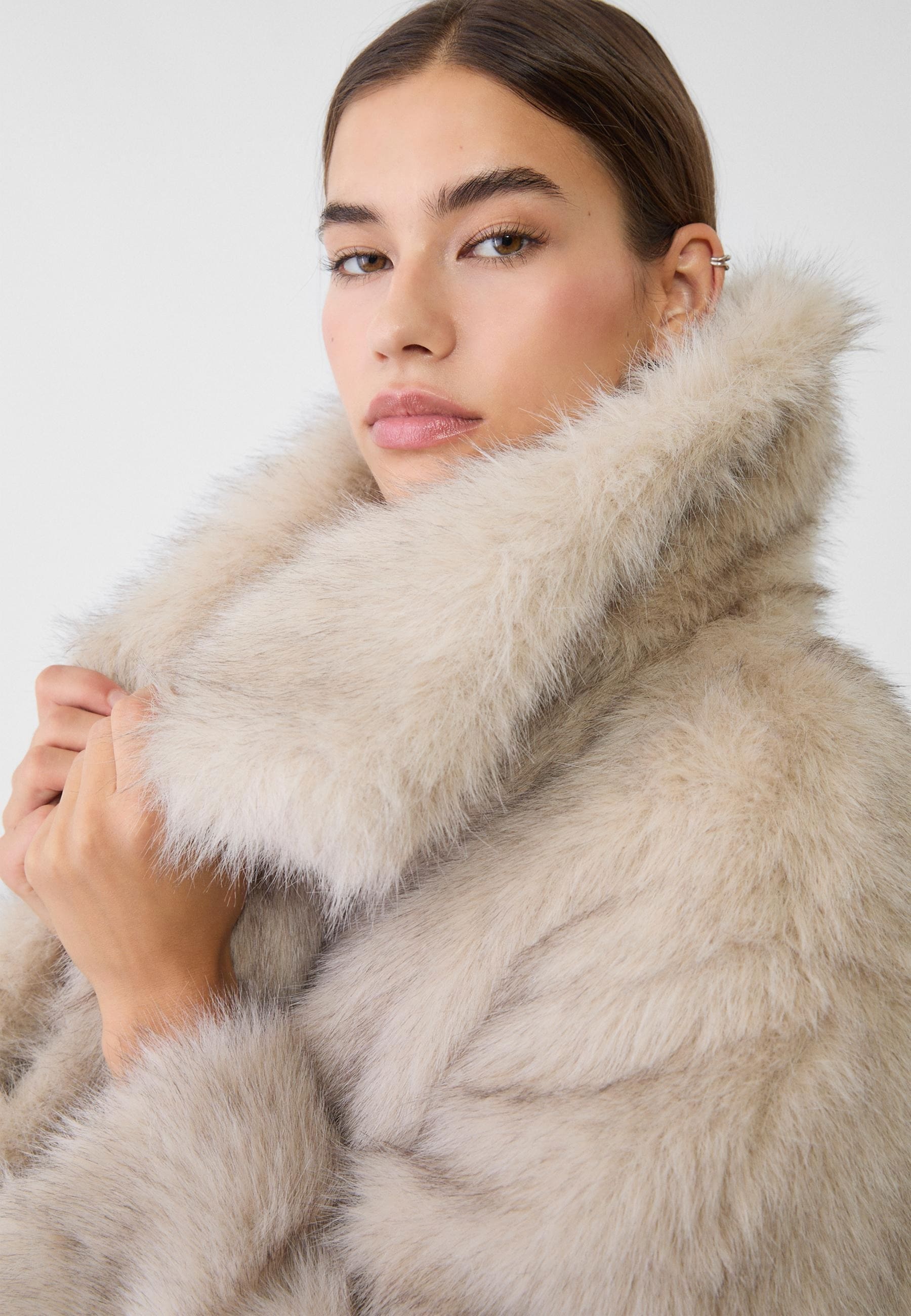 Lilyna - Coat faux fur - Inaya